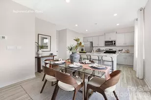 5118 Shallow Brk Dr, Charlotte, NC 28215 - Photo 9