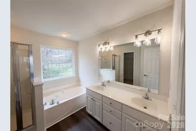 11037 Wyndham Pointe Drive, Charlotte, NC 28213 - Photo 7