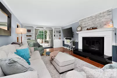 4007 Meadowridge Drive, Charlotte, NC 28226 - Photo 15