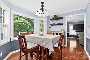 4007 Meadowridge Dr, Charlotte, NC 28226 - Photo 11