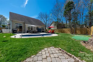 9122 Swallowtail Ln, Charlotte, NC 28269 - Photo 35