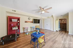 608 Hoyle St, Lincolnton, NC 28092 - Photo 27