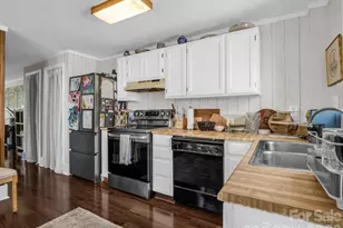 45 Lakeside Villas Dr, Brevard, NC 28712 - Photo 7