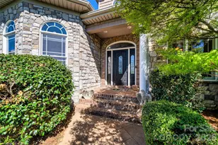 5873 Bakers Point, Hickory, NC 28602 - Photo 3