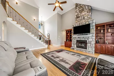 5873 Bakers Point, Hickory, NC 28602 - Photo 15