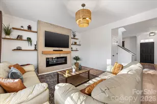 9627 Brookmere Ln, Charlotte, NC 28214 - Photo 9