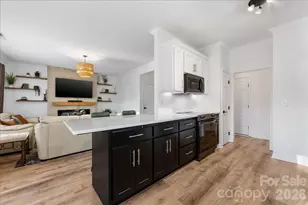 9627 Brookmere Ln, Charlotte, NC 28214 - Photo 17