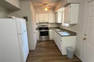 318 N Poplar St, Gastonia, NC 28054 - Photo 1