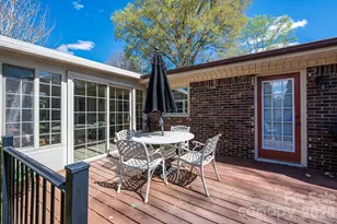 1070 S College Ave, Newton, NC 28658 - Photo 17