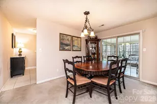 1070 S College Ave, Newton, NC 28658 - Photo 5