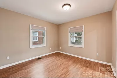 209 W Marsh Street, Salisbury, NC 28144 - Photo 9