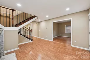 209 W Marsh St, Salisbury, NC 28144 - Photo 5