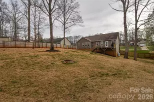 1809 Megan Ann Ln, Lincolnton, NC 28092 - Photo 31