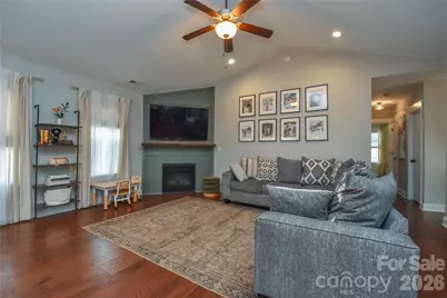 1809 Megan Ann Lane, Lincolnton, NC 28092 - Photo 9