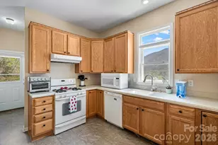 267 Eagles Trce, Canton, NC 28716 - Photo 15