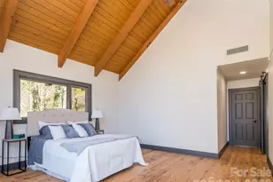 1952 Country Club Dr, Canton, NC 28716 - Photo 17