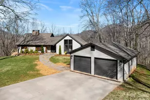 1952 Country Club Dr, Canton, NC 28716 - Photo 3