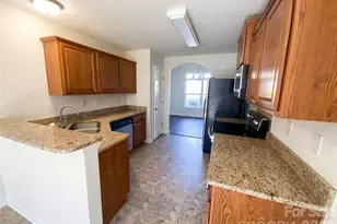 5024 Stone Park Dr, Charlotte, NC 28269 - Photo 5