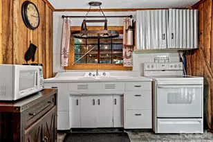 685 Shumont Rd, Black Mountain, NC 28711 - Photo 19