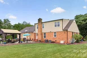 3231 Windrow Ln, Matthews, NC 28105 - Photo 31