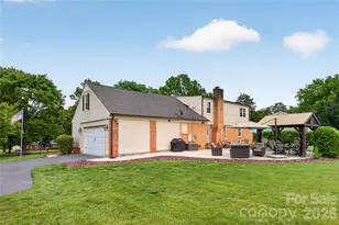 3231 Windrow Ln, Matthews, NC 28105 - Photo 29