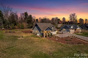 35 Cider Hl Ln, Hendersonville, NC 28792 - Photo 15