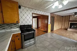 34 Sunset Dr, Brevard, NC 28712 - Photo 13