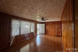 34 Sunset Dr, Brevard, NC 28712 - Photo 9