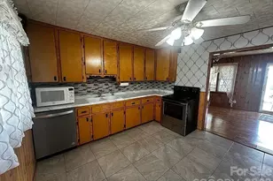 34 Sunset Dr, Brevard, NC 28712 - Photo 11