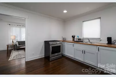 1642 Hawthorne Lane, Charlotte, NC 28205 - Photo 7