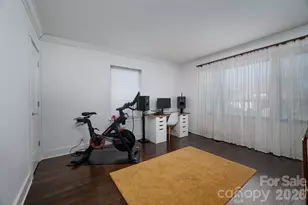 1642 Hawthorne Ln, Charlotte, NC 28205 - Photo 11