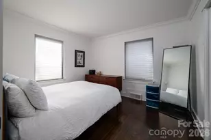 1642 Hawthorne Ln, Charlotte, NC 28205 - Photo 15