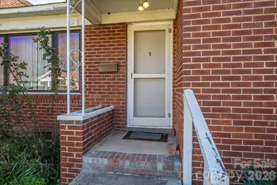 1642 Hawthorne Lane, Charlotte, NC 28205 - Photo 3