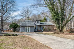 3005 Irish St, Newton, NC 28658 - Photo 9