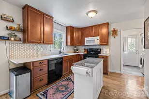 3319 Tyrone Dr, Charlotte, NC 28215 - Photo 9