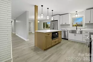 415 Kimmswick Rd, Charlotte, NC 28214 - Photo 5