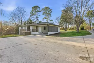 415 Kimmswick Rd, Charlotte, NC 28214 - Photo 23