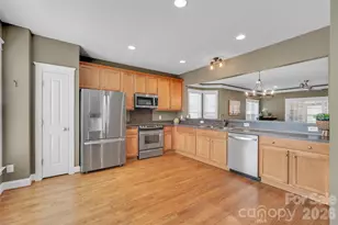 903 White Point Dr, Huntersville, NC 28078 - Photo 3