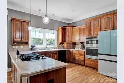 209 37th Avenue Place NW, Hickory, NC 28601 - Photo 23