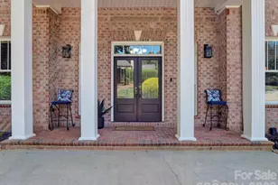 209 37th Ave Pl NW, Hickory, NC 28601 - Photo 5