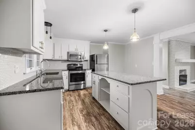 308 Hillcrest Avenue, Gastonia, NC 28052 - Photo 9