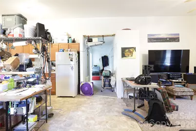 1302 Stanwood Lane, Hendersonville, NC 28739 - Photo 15