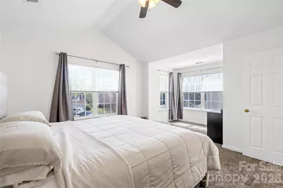 10915 Northgate Trail Drive, Charlotte, NC 28215 - Photo 9