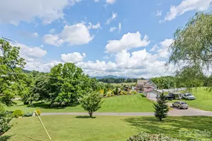 32 Perseverance Dr, Canton, NC 28716 - Photo 5