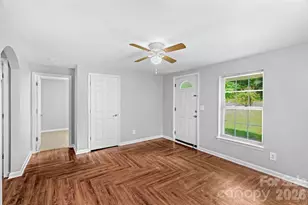 233 Proctor St, Gastonia, NC 28052 - Photo 5