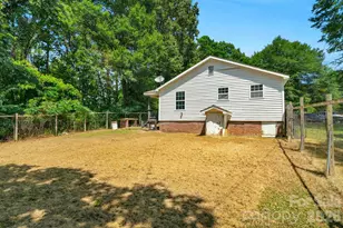 233 Proctor St, Gastonia, NC 28052 - Photo 25