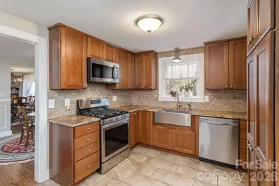 306 Taylor Street, Hendersonville, NC 28739 - Photo 9