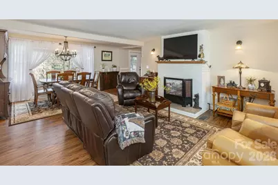 306 Taylor Street, Hendersonville, NC 28739 - Photo 3