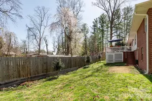 306 Taylor St, Hendersonville, NC 28739 - Photo 25