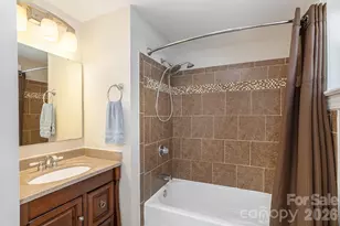 306 Taylor St, Hendersonville, NC 28739 - Photo 17